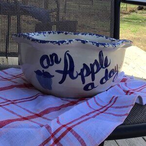 STONEWARE HANDMADE BOWL "AN APPLE A DAY KEEPS THE DOCTOR AWAY"